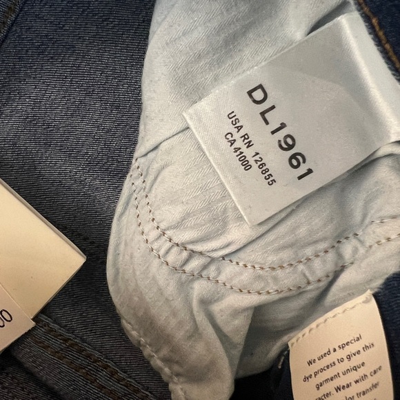 DL1961 Emma Low Rise Skinny Jeans Marcos (Mid Indigo Wash) - Picture 6 of 7